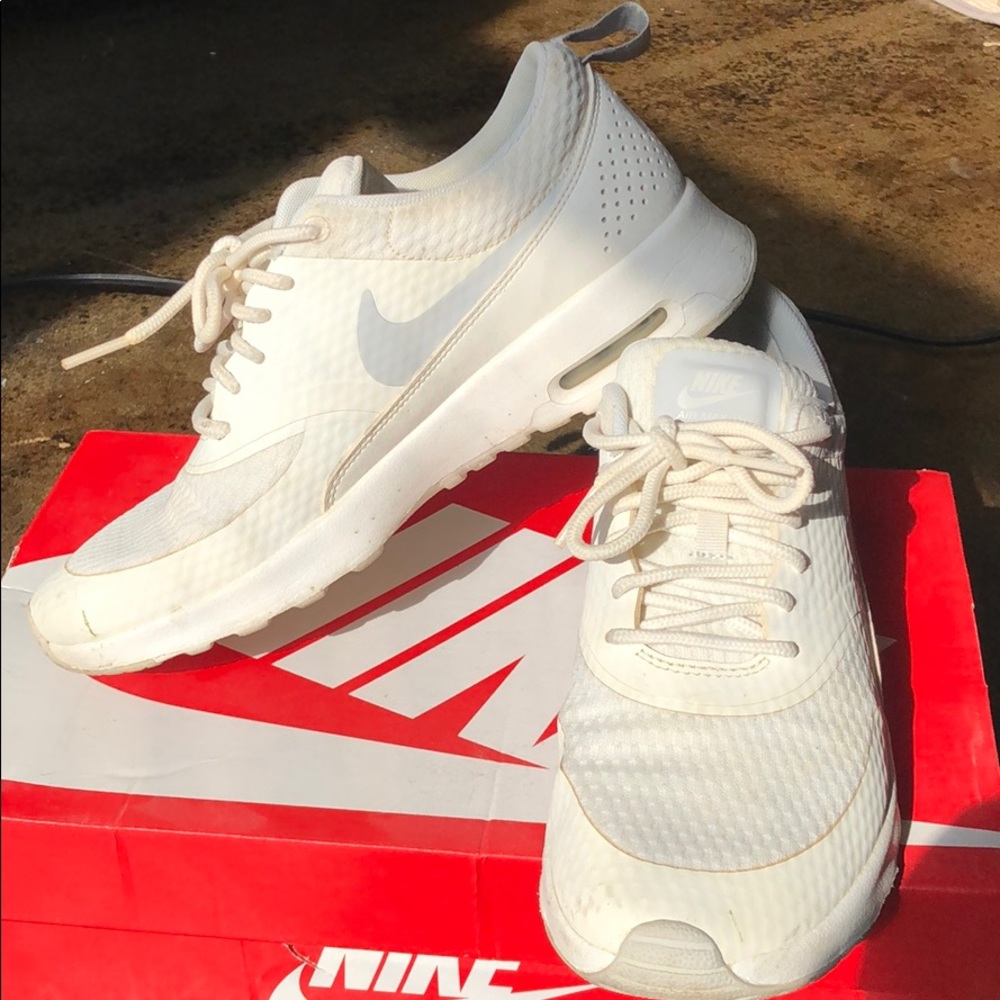 White nike air max